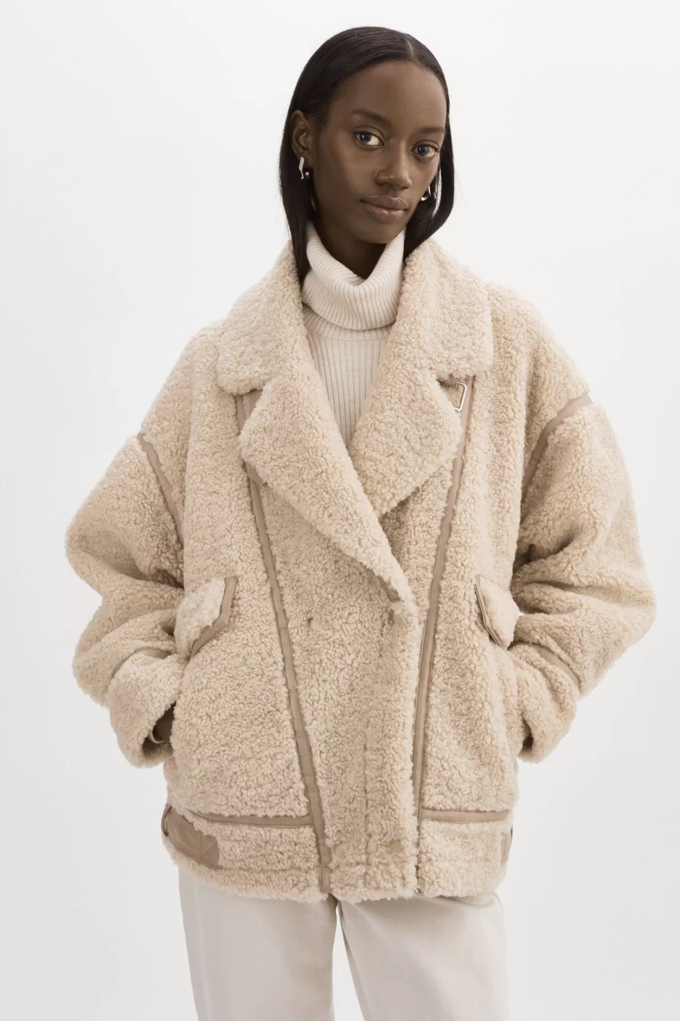 LAMARQUE BADU | Veste Oversize En Fausse Peau De Mouton Beige Flash Sale