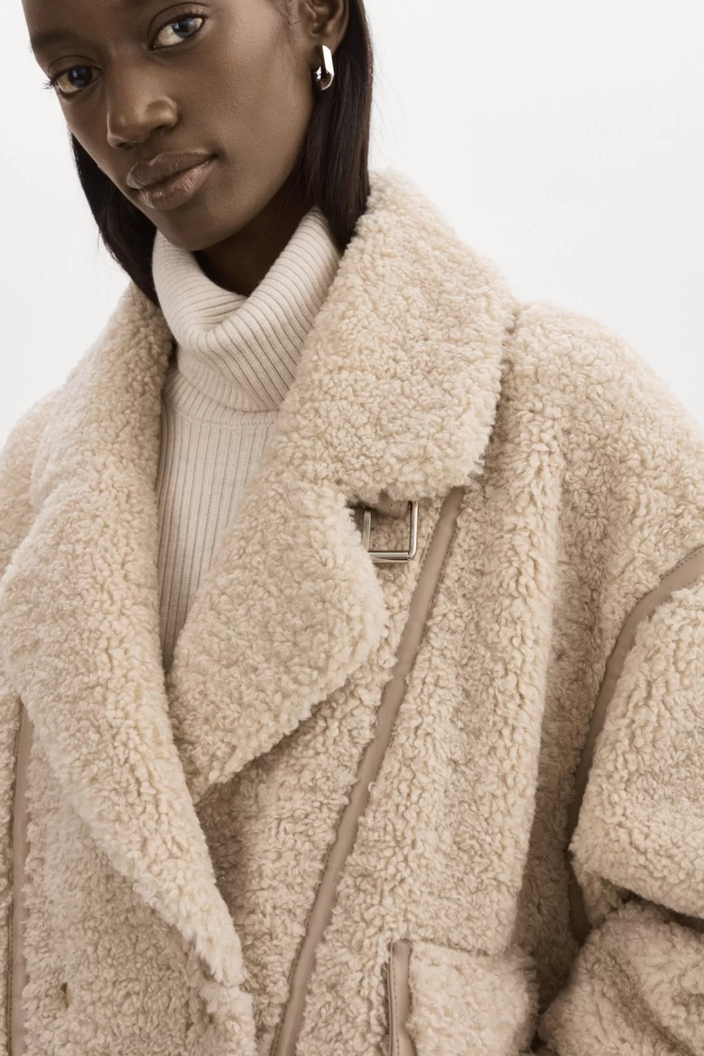 LAMARQUE BADU | Veste Oversize En Fausse Peau De Mouton Beige Flash Sale