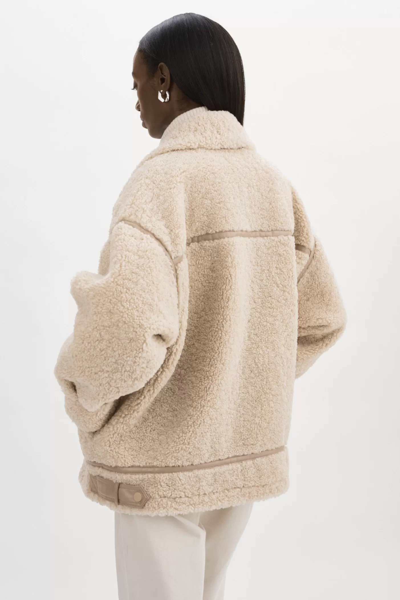 LAMARQUE BADU | Veste Oversize En Fausse Peau De Mouton Beige Flash Sale